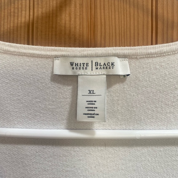 White House Black Market Cream Top - Picture 3 of 6